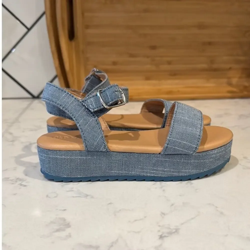 Old Navy Sandals Girls Size 13 Blue Chambray Denim Platform summer coastal